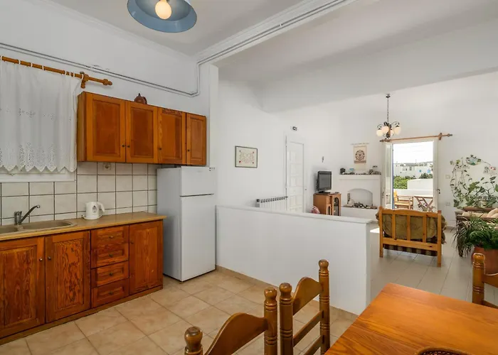 Отель Apollon 2 *